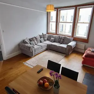 The Henrietta - With Parking , Bath United Kingdom