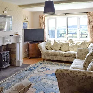  Holiday home York House